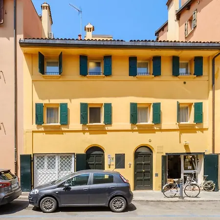 Apartamento Frassinago Deluxe Suites-bolognarooms