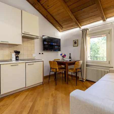Frassinago Deluxe Suites-bolognarooms *