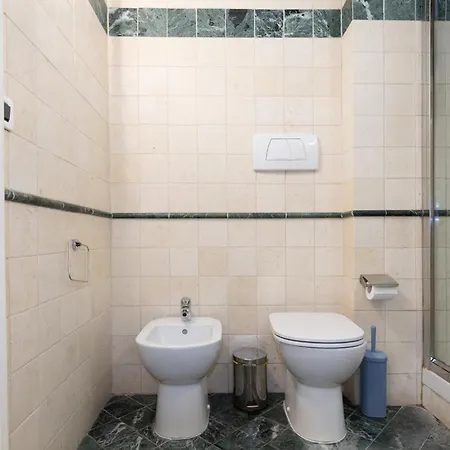 Apartamento Frassinago Deluxe Suites-bolognarooms *