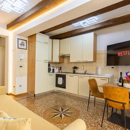 Frassinago Deluxe Suites-bolognarooms *