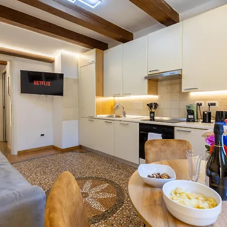 Frassinago Deluxe Suites-bolognarooms * Bolonha