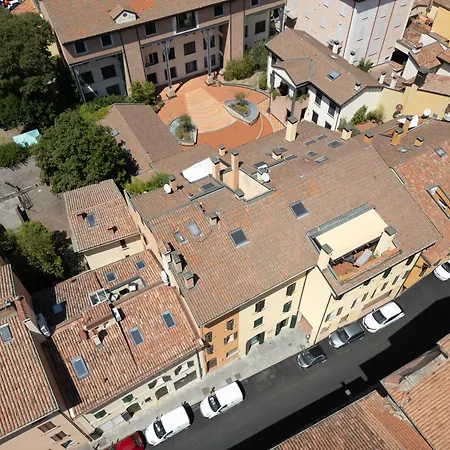 Frassinago Deluxe Suites-bolognarooms
