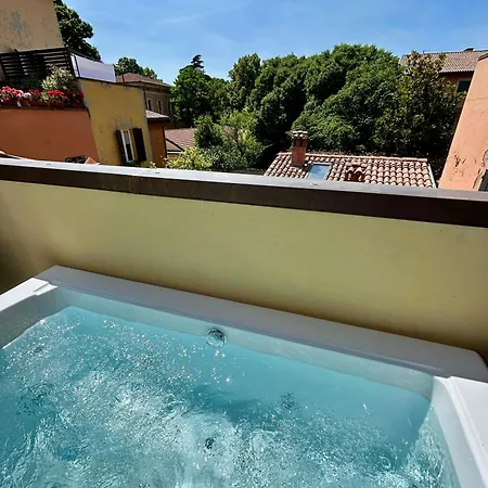 Frassinago Deluxe Suites-bolognarooms *